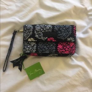 Vera wang crossbody wallet